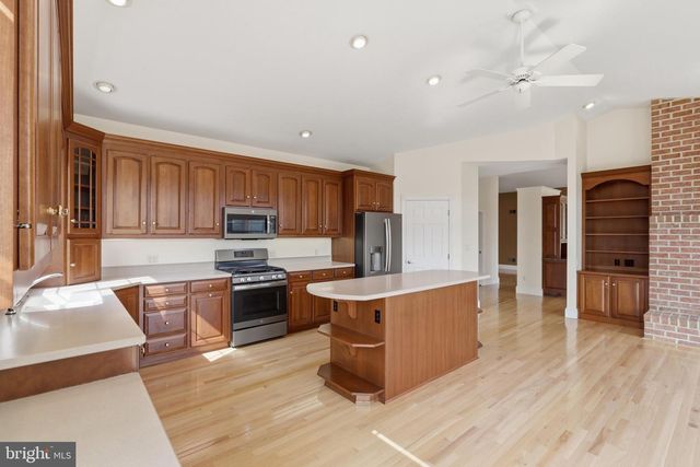 10785 RINEHART DRIVE, Waynesboro, PA 17268