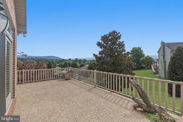 10785 RINEHART DRIVE, Waynesboro, PA 17268