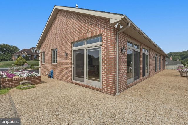10785 RINEHART DRIVE, Waynesboro, PA 17268