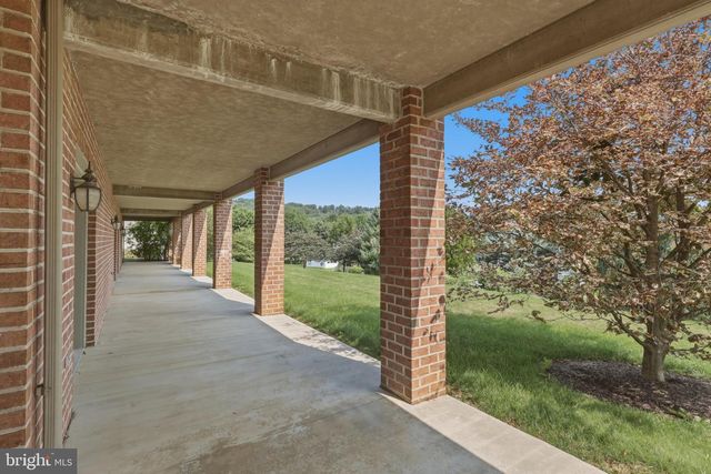 10785 RINEHART DRIVE, Waynesboro, PA 17268