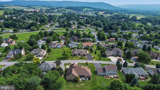 10785 RINEHART DRIVE, Waynesboro, PA 17268