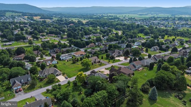 10785 RINEHART DRIVE, Waynesboro, PA 17268