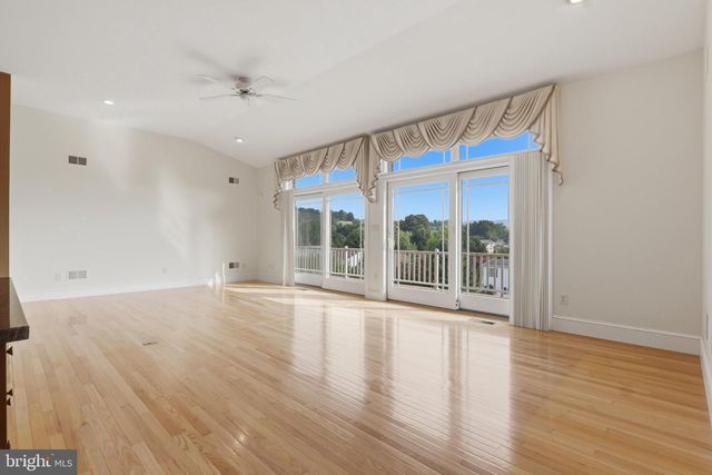 10785 RINEHART DRIVE, Waynesboro, PA 17268