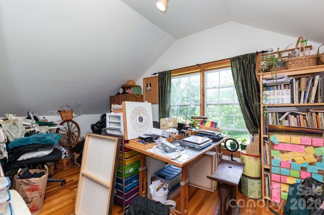 329 N Fork Road, Barnardsville, NC 28709