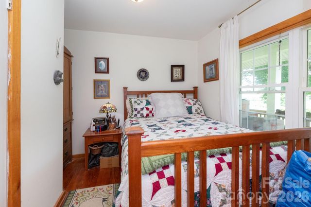 329 N Fork Road, Barnardsville, NC 28709
