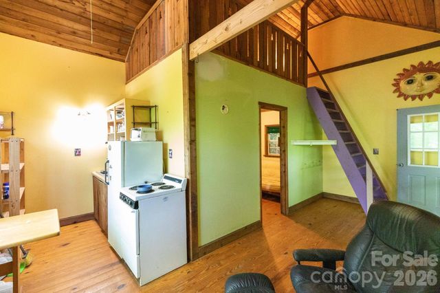329 N Fork Road, Barnardsville, NC 28709
