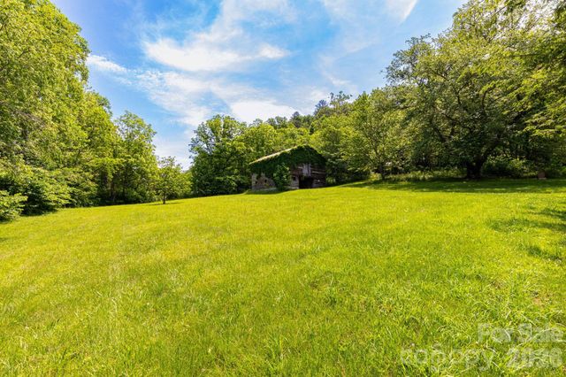 329 N Fork Road, Barnardsville, NC 28709