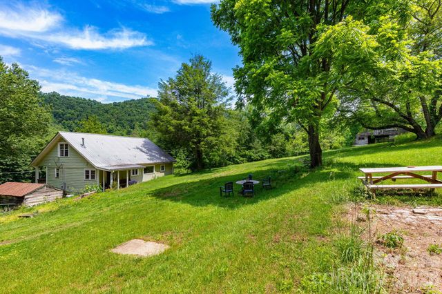 329 N Fork Road, Barnardsville, NC 28709