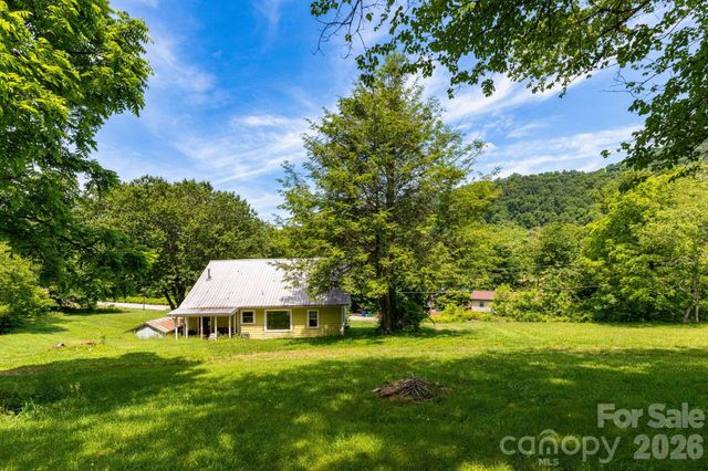 329 N Fork Road, Barnardsville, NC 28709