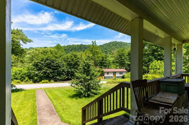 329 N Fork Road, Barnardsville, NC 28709