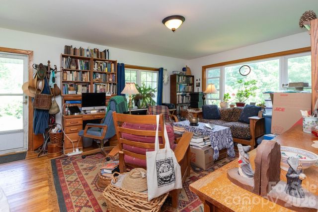 329 N Fork Road, Barnardsville, NC 28709