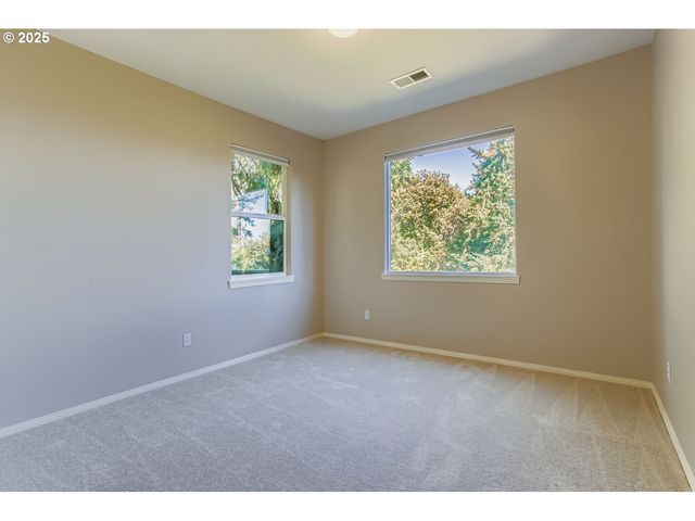 19788 WILDWOOD Dr, West Linn, OR 97068