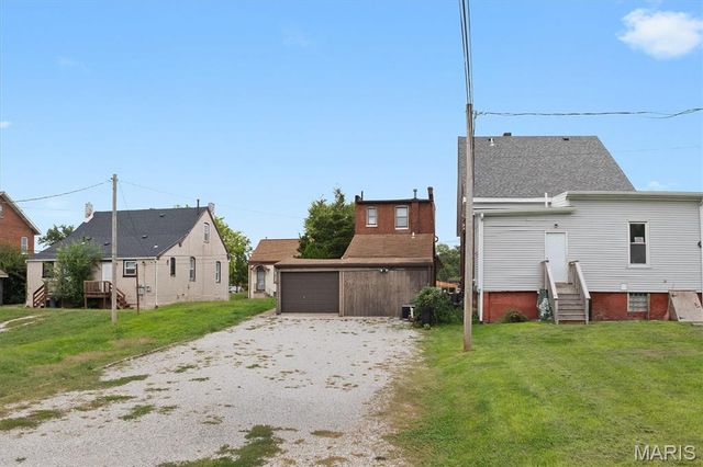 513 N Illinois Street, Belleville, IL 62220