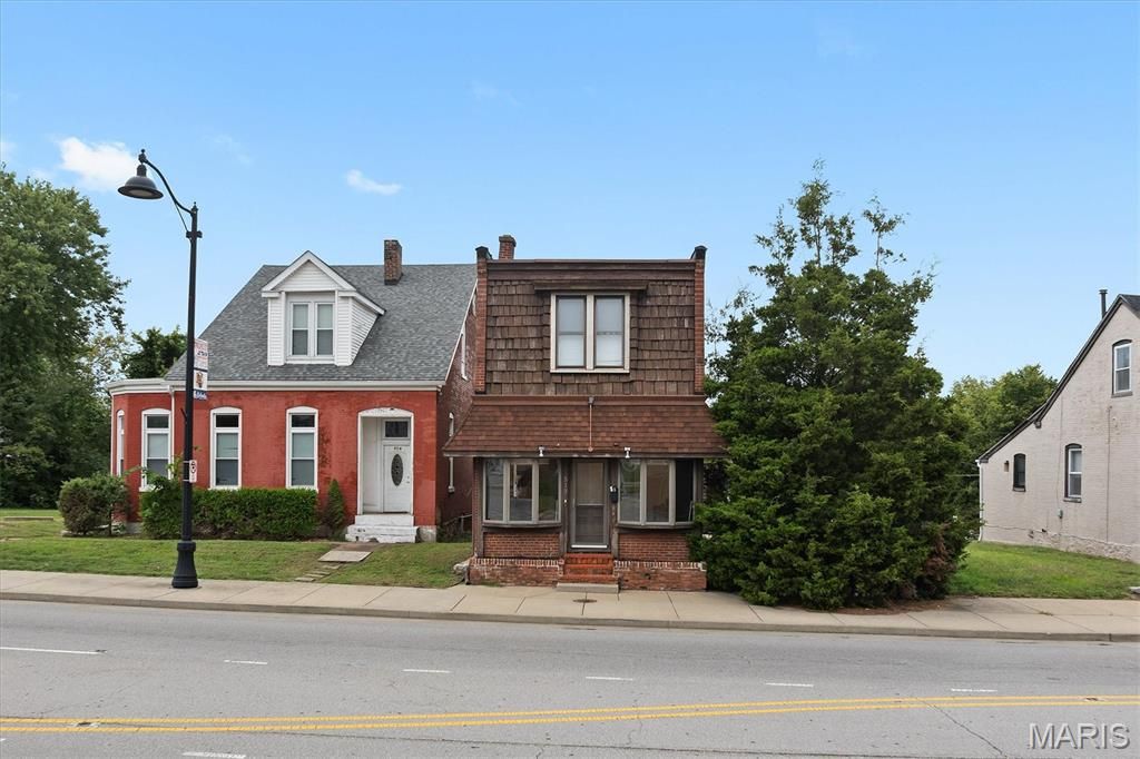 513 N Illinois Street, Belleville, IL 62220