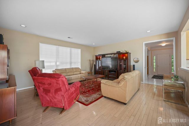 511 Skylark Drive, Monroe, NJ 08831