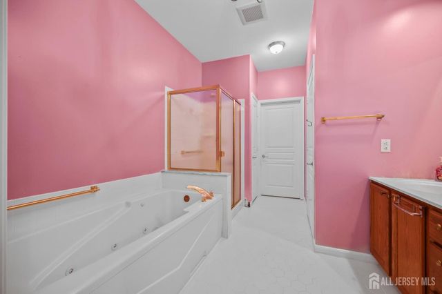 511 Skylark Drive, Monroe, NJ 08831