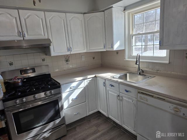 363 Cranbury Road A16, East Brunswick, NJ 08816