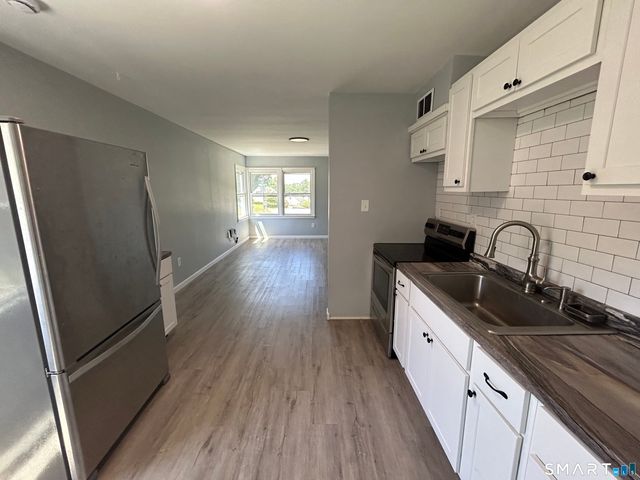 18 Lynwood Drive, Windham, CT 06226