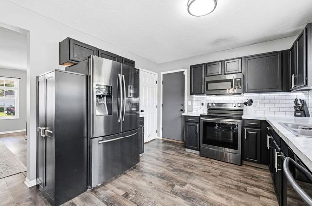 2145 Staghorn Way, Grove City, OH 43123