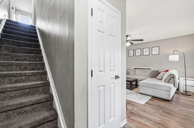 2145 Staghorn Way, Grove City, OH 43123