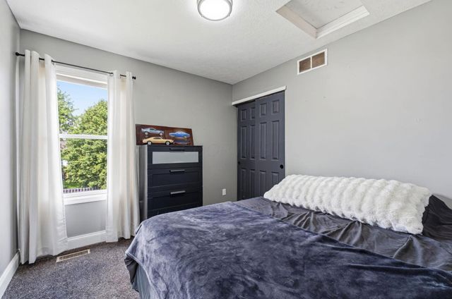 2145 Staghorn Way, Grove City, OH 43123