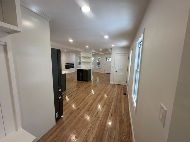 3 Regan Pl, Leominster, MA 01453