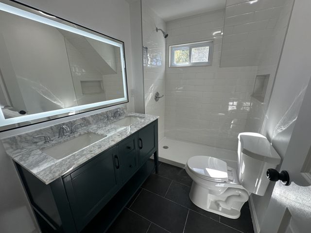 3 Regan Pl, Leominster, MA 01453