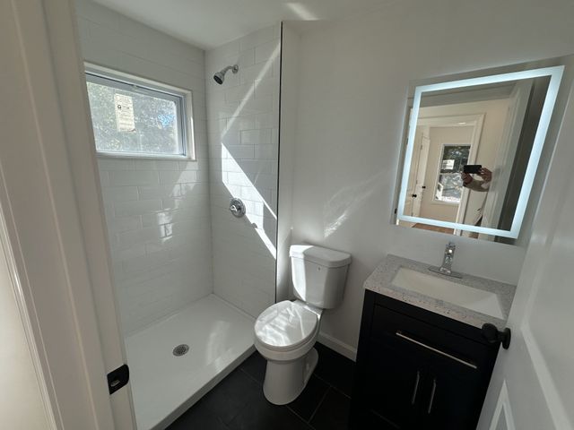 3 Regan Pl, Leominster, MA 01453