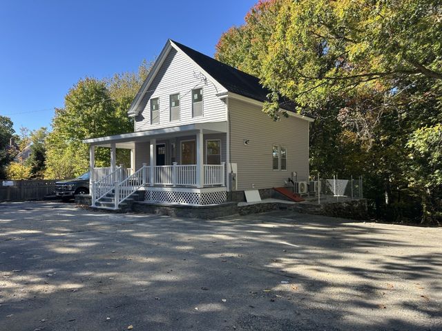 3 Regan Pl, Leominster, MA 01453