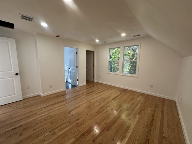 3 Regan Pl, Leominster, MA 01453