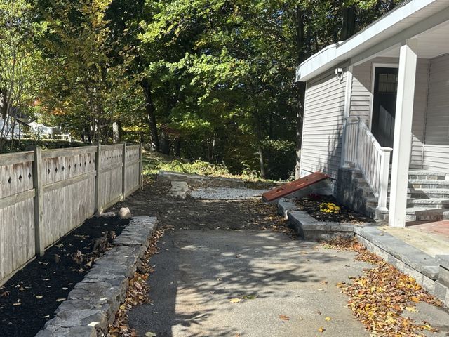 3 Regan Pl, Leominster, MA 01453