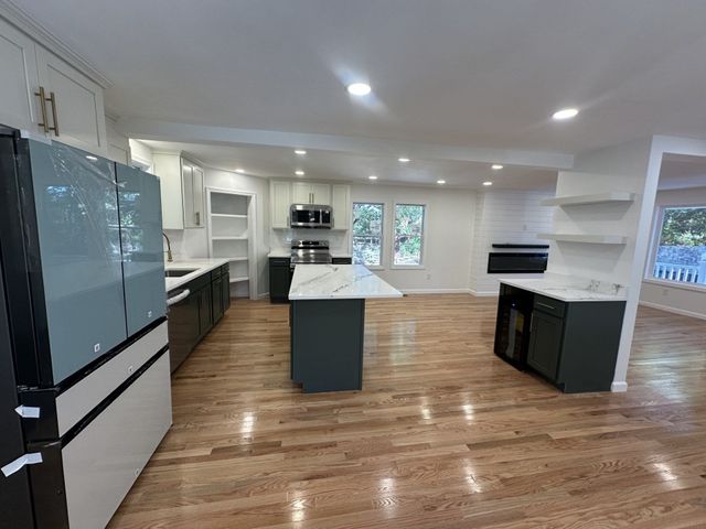 3 Regan Pl, Leominster, MA 01453