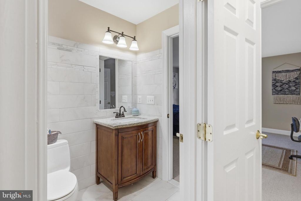 Image 28 of property listing at 1902 SALFORD CT, Crofton, MD 21114