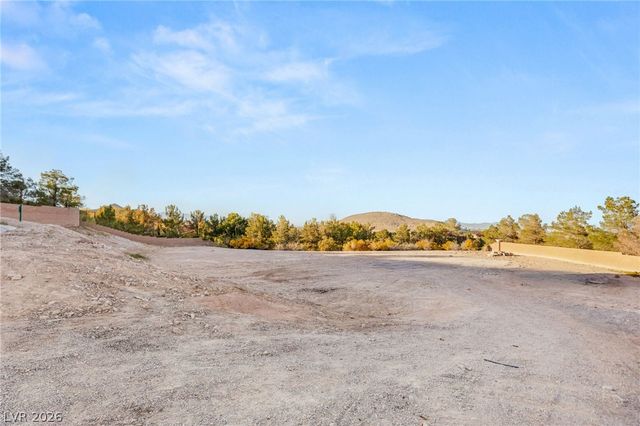 34 Eagles Landing Lane, Las Vegas, NV 89141