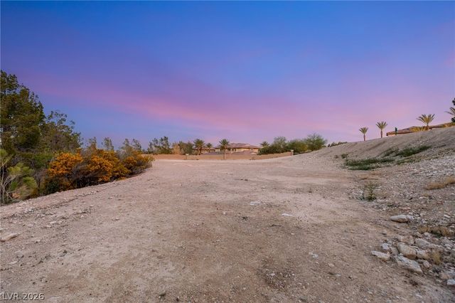 34 Eagles Landing Lane, Las Vegas, NV 89141