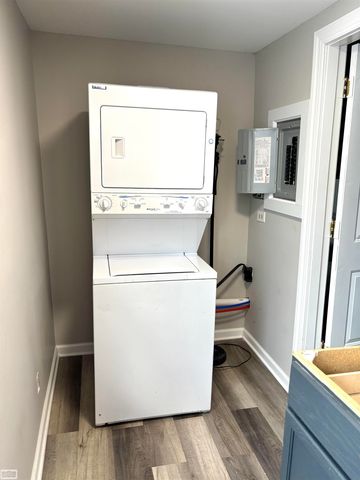 50759 Holt Street, New Baltimore, MI 48047