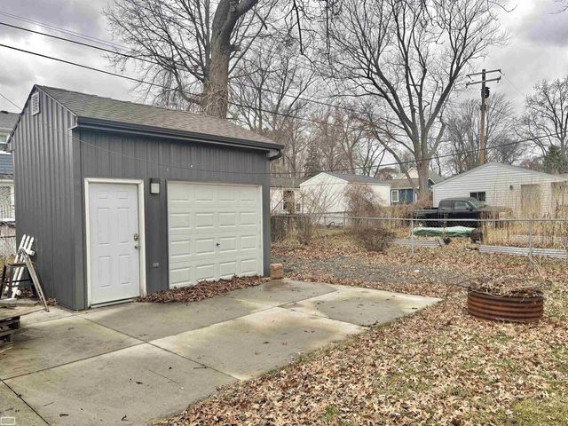 50759 Holt Street, New Baltimore, MI 48047