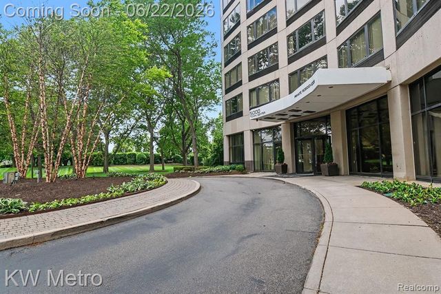 5000 Town Center 2906, Southfield, MI 48075