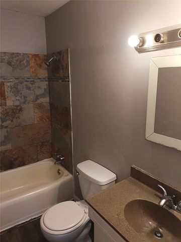 632 E Sears Street, Denison, TX 75021