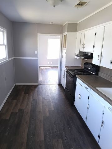 632 E Sears Street, Denison, TX 75021