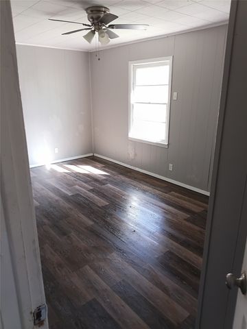 632 E Sears Street, Denison, TX 75021