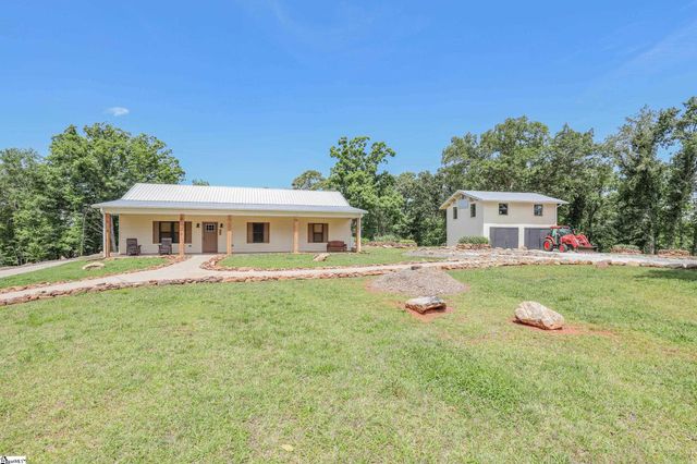 303 N Norris Drive, Norris, SC 29667