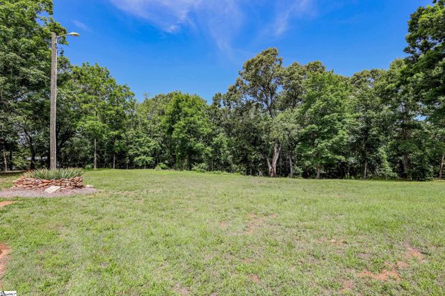 303 N Norris Drive, Norris, SC 29667