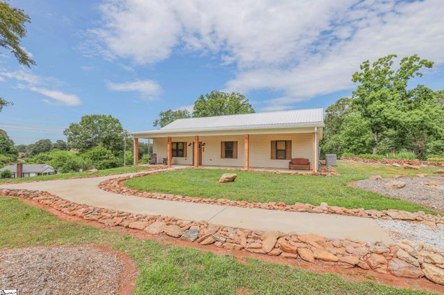 303 N Norris Drive, Norris, SC 29667
