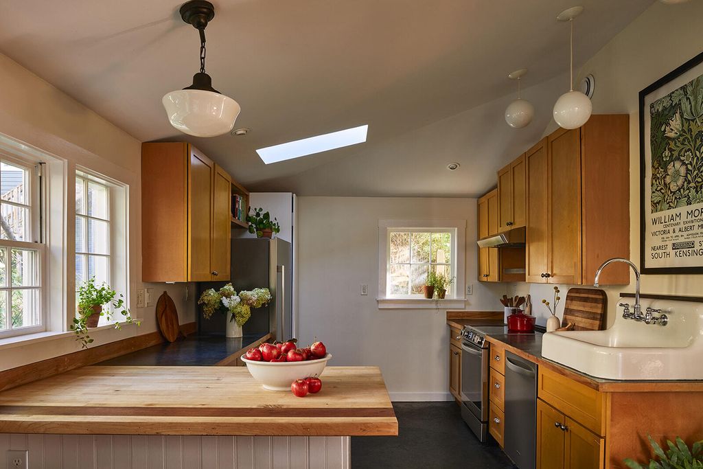 25 Summer Street, Portland, ME 04102 — exterior