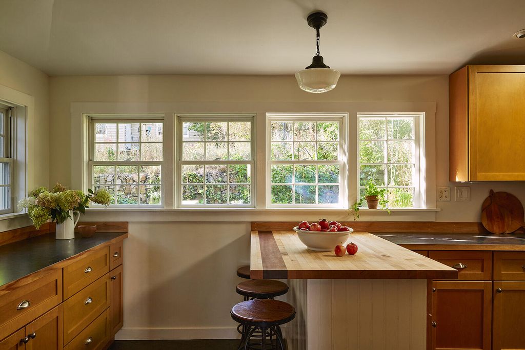 25 Summer Street, Portland, ME 04102 — photo 4