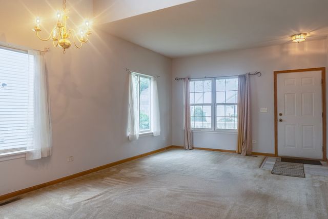 2803 Sun Valley Drive, Plainfield, IL 60586