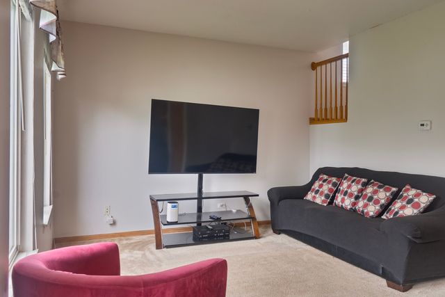 2803 Sun Valley Drive, Plainfield, IL 60586