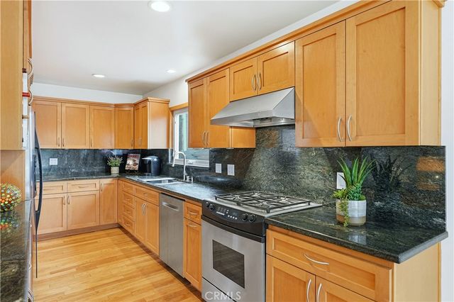 267 Nieto Avenue, Long Beach, CA 90803