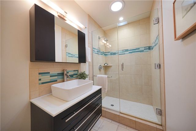 267 Nieto Avenue, Long Beach, CA 90803